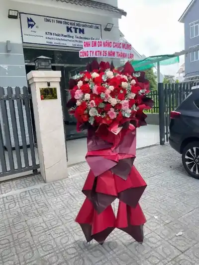 Hoa khai trương