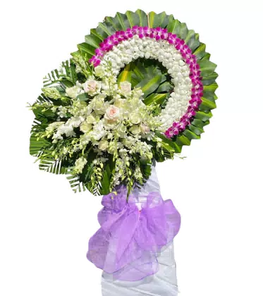 Vòng Hoa Tang Lễ Viền Lan Tím