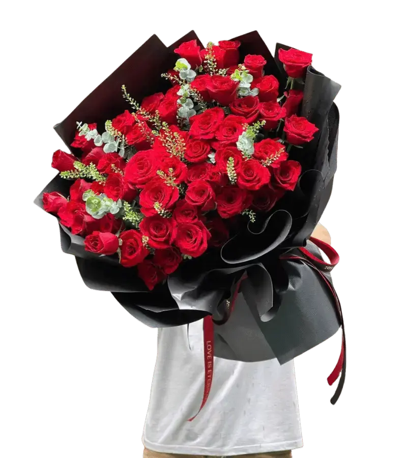 Bó hoa hồng đỏ lớn gói đen