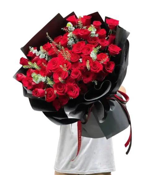Bó hoa hồng đỏ lớn gói đen