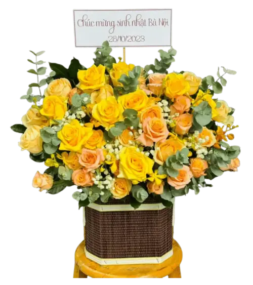 Giỏ hoa hồng vàng cam sinh nhật bà 2