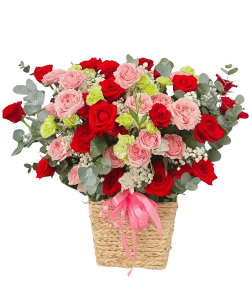 Giỏ hoa hồng đỏ hồng cẩm chướng xanh giỏ đan cói