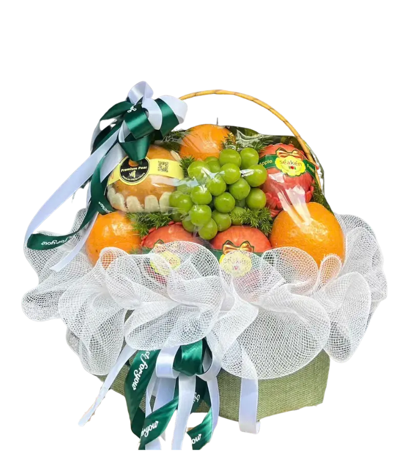 Giỏ trái cây cam táo lê nho xanh