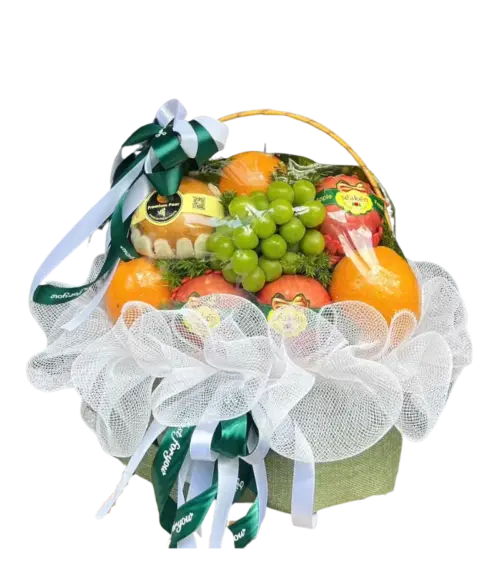 Giỏ trái cây cam táo lê nho xanh